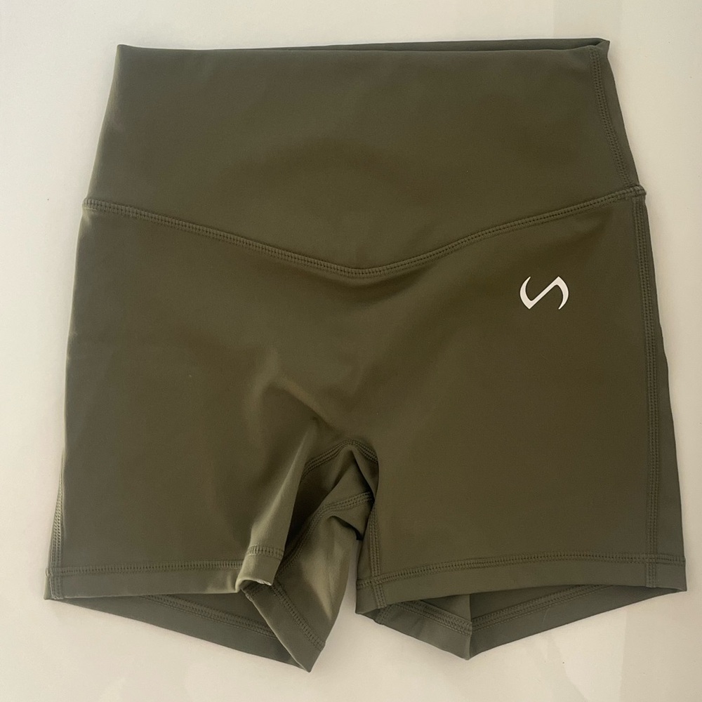 TLF Vineyard Green 4” Shorts